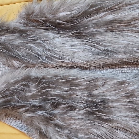 Maurices fur vest size M - Picture 3 of 4